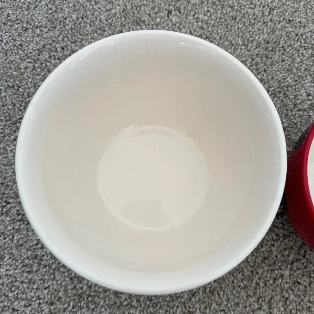 Boston Warehouse Trading Co. Ladybug Set of 3 Small Bowls Ref White Poka Dots‎